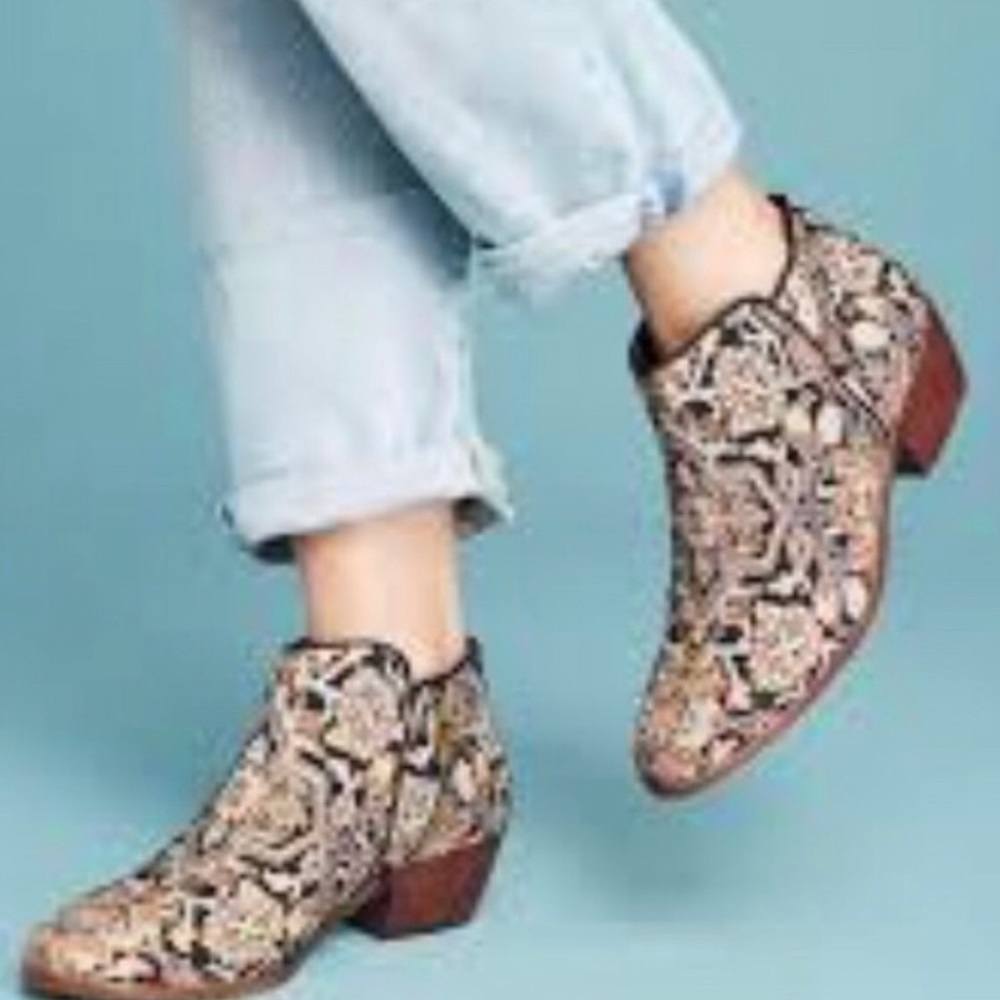 Sam Edelman Petty Tapestry Block Heel Ankle Boots